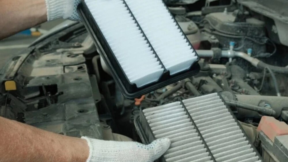 What does an air filter do in a car